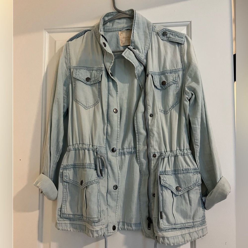 Lightweight denim jacket